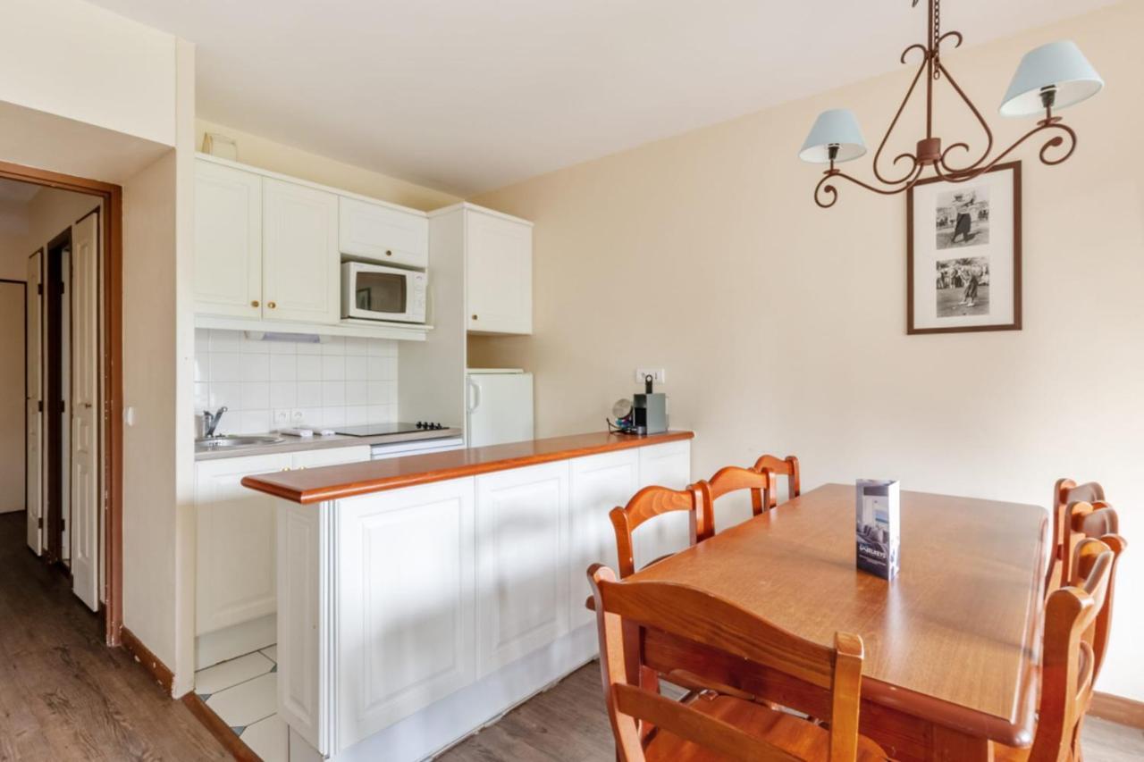 Nice 2-Br In A Residence With Pool - Deauville - Welkeys Kültér fotó